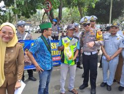 Polres Metro Gandeng Mahasiswa dan Media, Apresiasi Pengendara Tertib di Ops Zebra Krakatau 2025